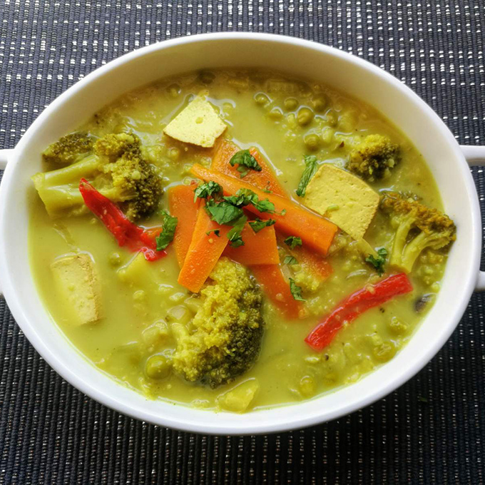 currys kókusztejes zöldségleves recept vegánblog