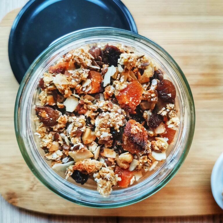 aszalt-sárgabarackos-granola-vegánblog-recept
