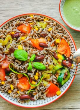cukkinis tészta saláta diós pestoval vegánblog recept