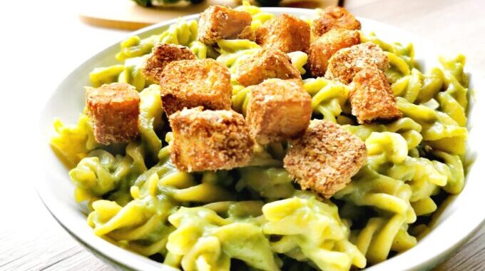 brokkolis-tészta-szósz-tofu sült-vegánblog-receptek.jpg