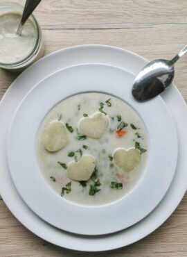 Bazsalikomos-karalábé-leves-tejföl-veganblog-recept.jpglel