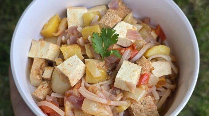 lecsó cukkinivel tésztával